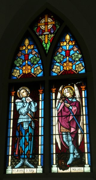 Stained glass: Joan of Arc and Saint Michel